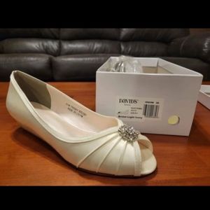 David's Bridal Shoes Size 8.5